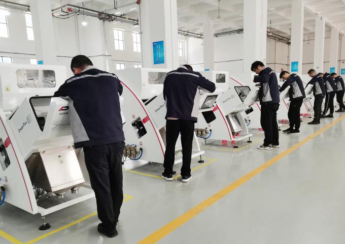 豆4のための焼かれたコーヒー豆色の選別機機械3シュート分類機械